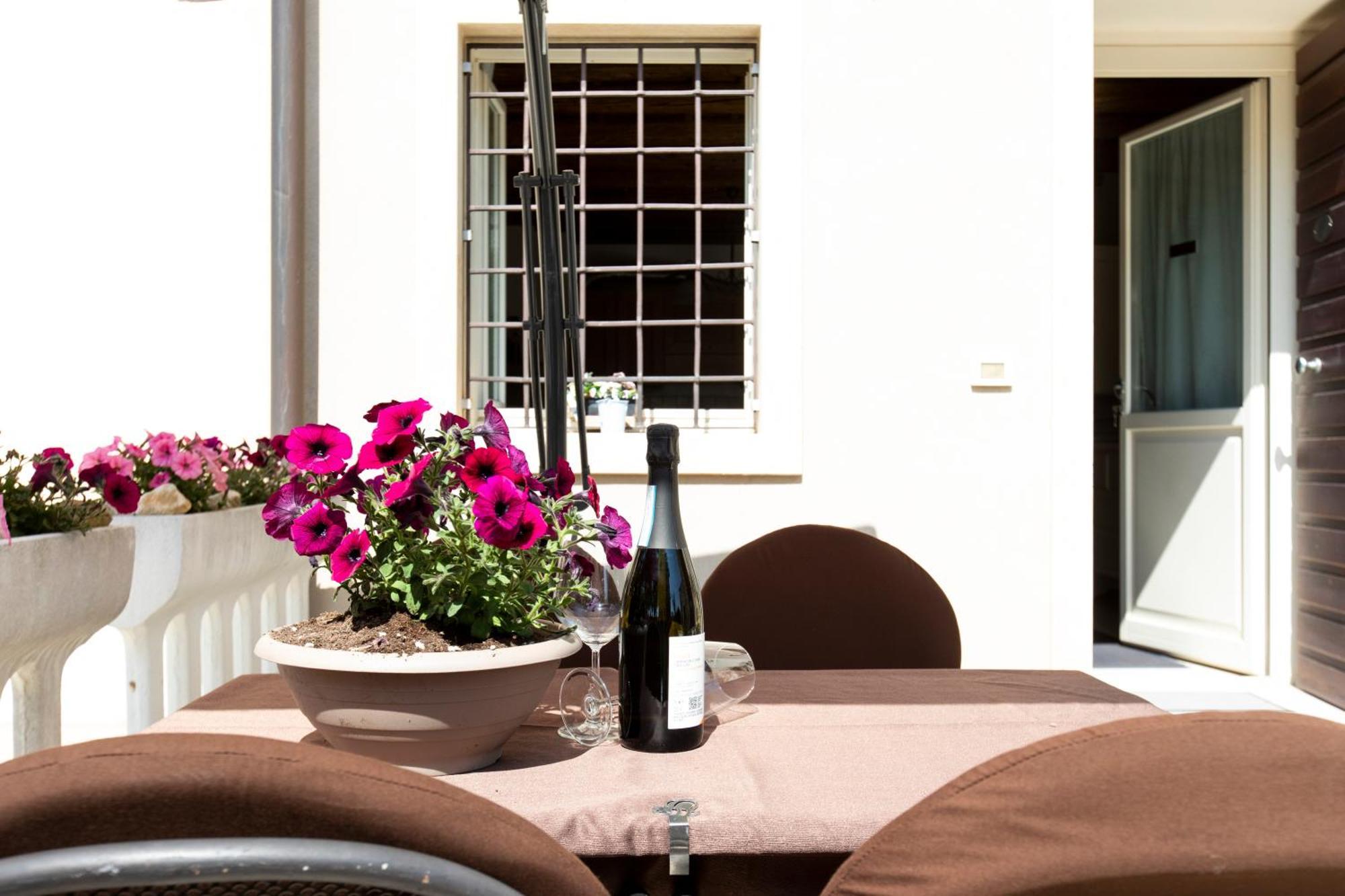 Corte Dei Soavi Suites - Apartments Soave  Eksteriør bilde