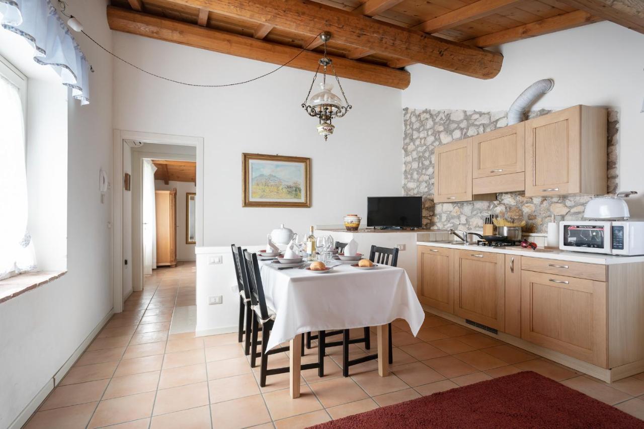 Corte Dei Soavi Suites - Apartments Soave  Eksteriør bilde