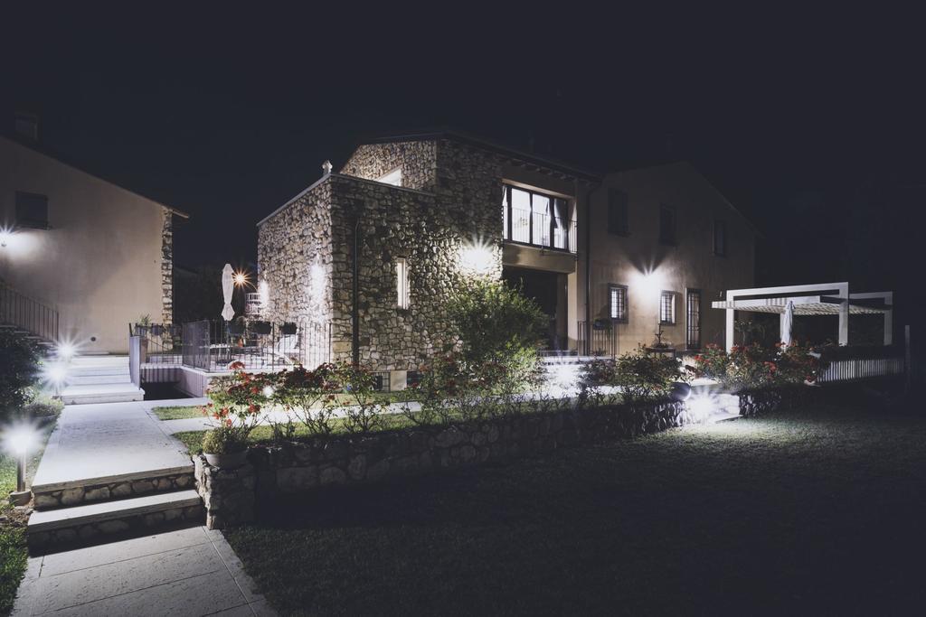 Corte Dei Soavi Suites - Apartments Soave  Eksteriør bilde