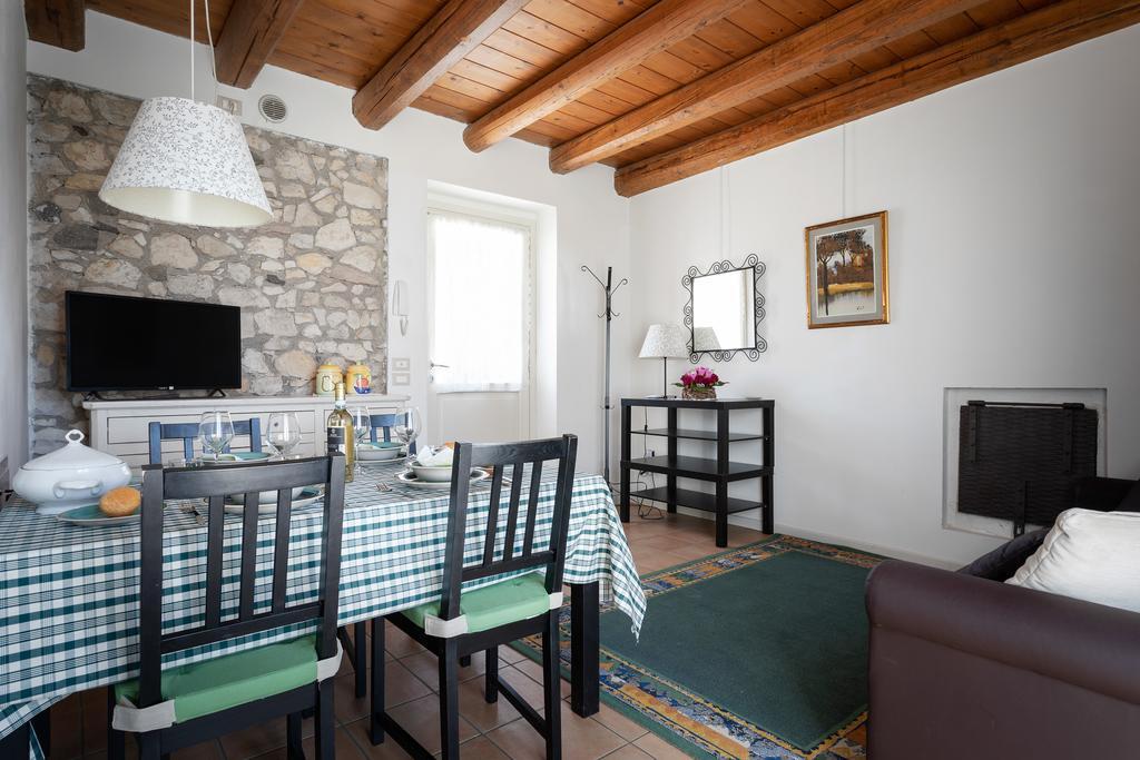 Corte Dei Soavi Suites - Apartments Soave  Rom bilde